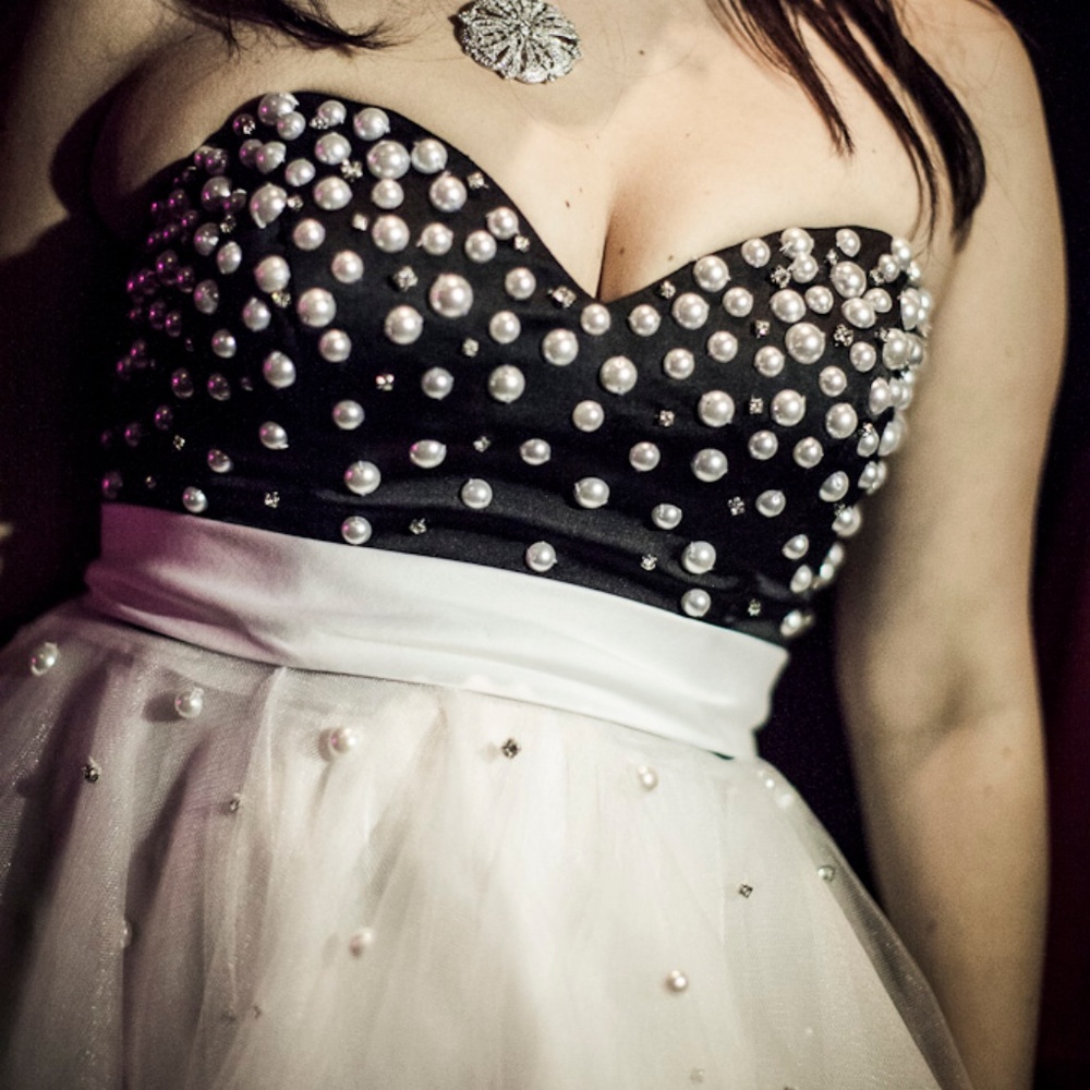 Sherri Hill Sz 2 Black & White Dress